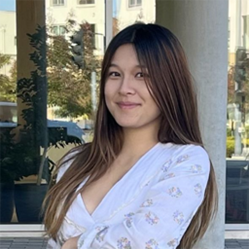 Kayli Chow headshot