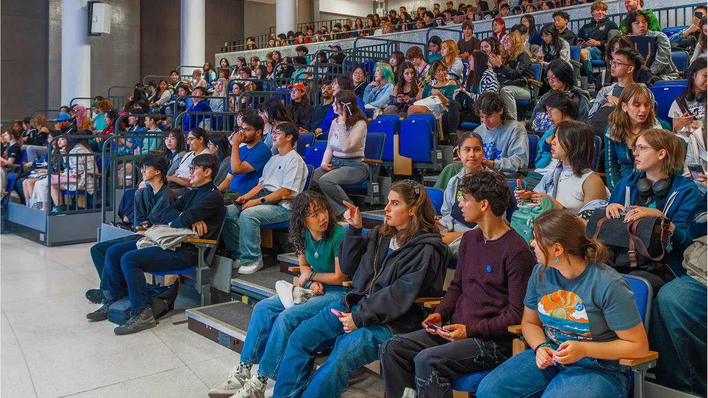 Lecture hall full of student