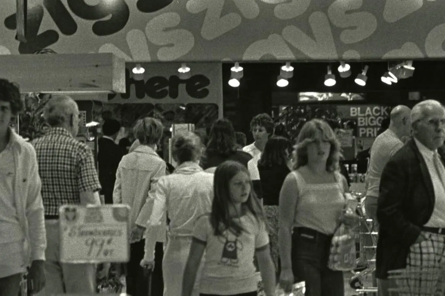 Ziggy's store interior. From the OCAD U Library and Archives. 