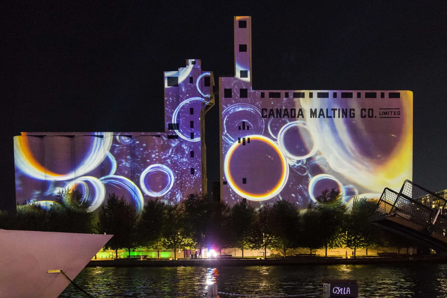 Projection of artwork on Canada Malting Silos, background purpose with circles