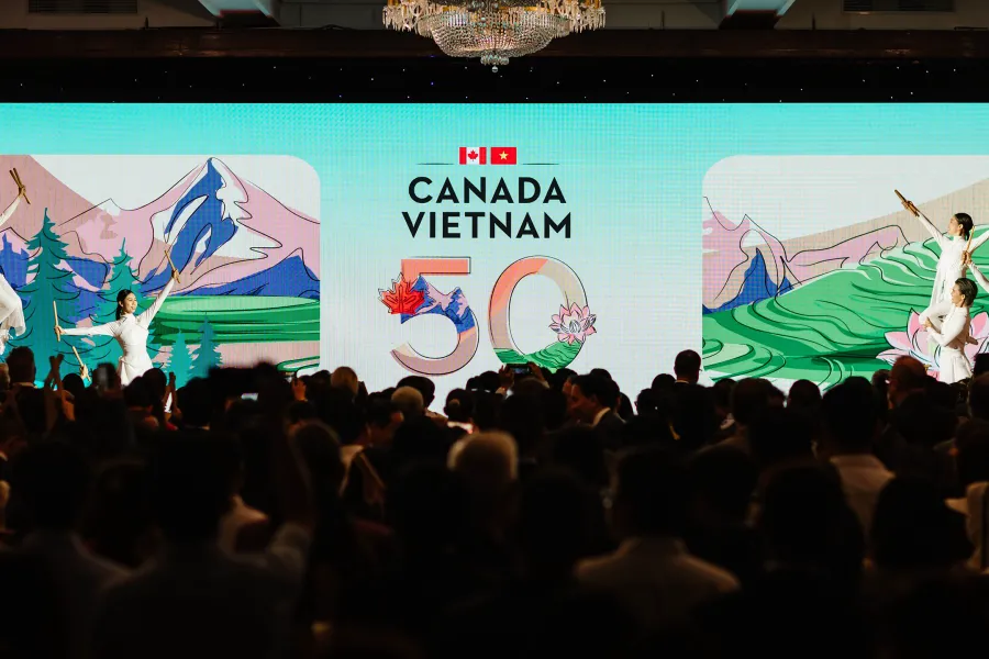 Canada & Vietnam Stage