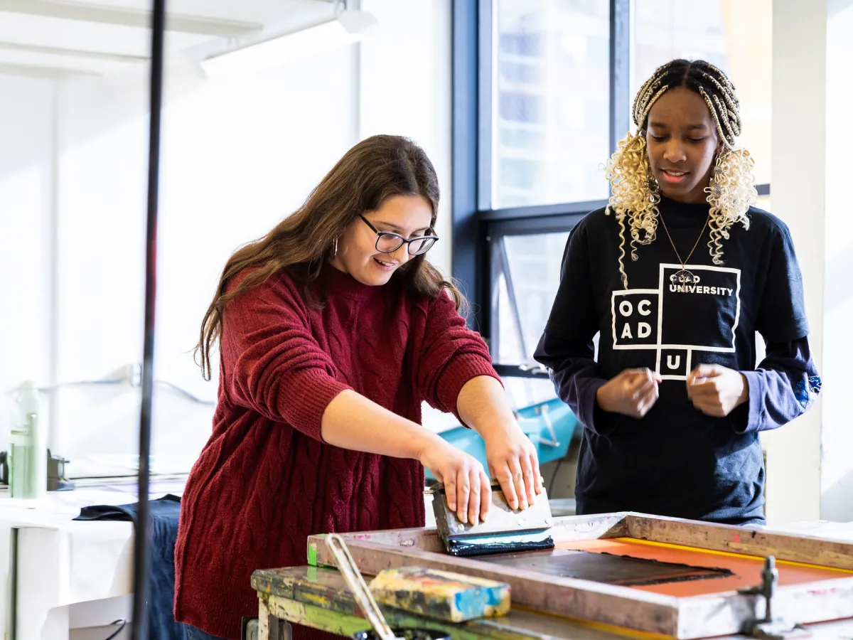 Students screen printing